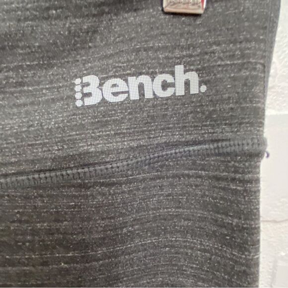 2/40$ BENCH legging charcoal small lightweight athletics sports yoga small - Picture 8 of 15